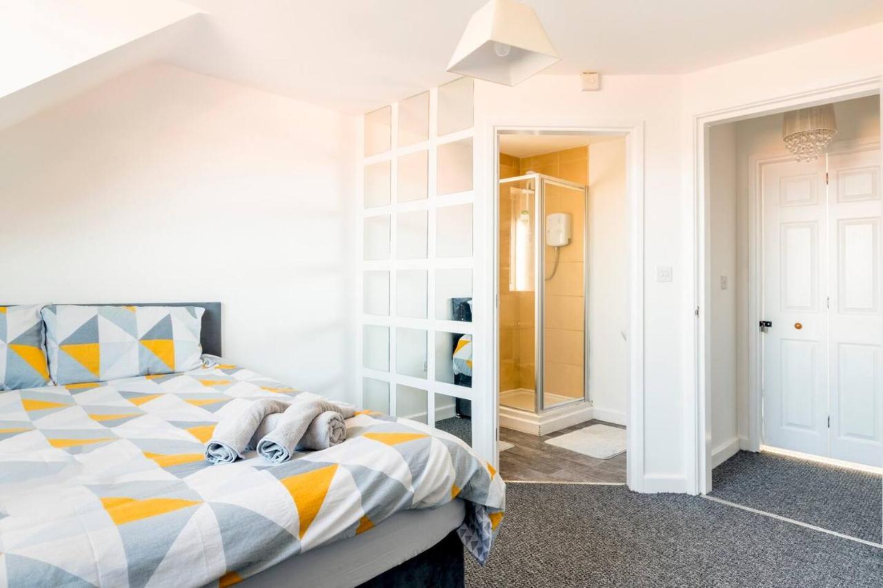 Entire House With 3 Apartment Liverpool