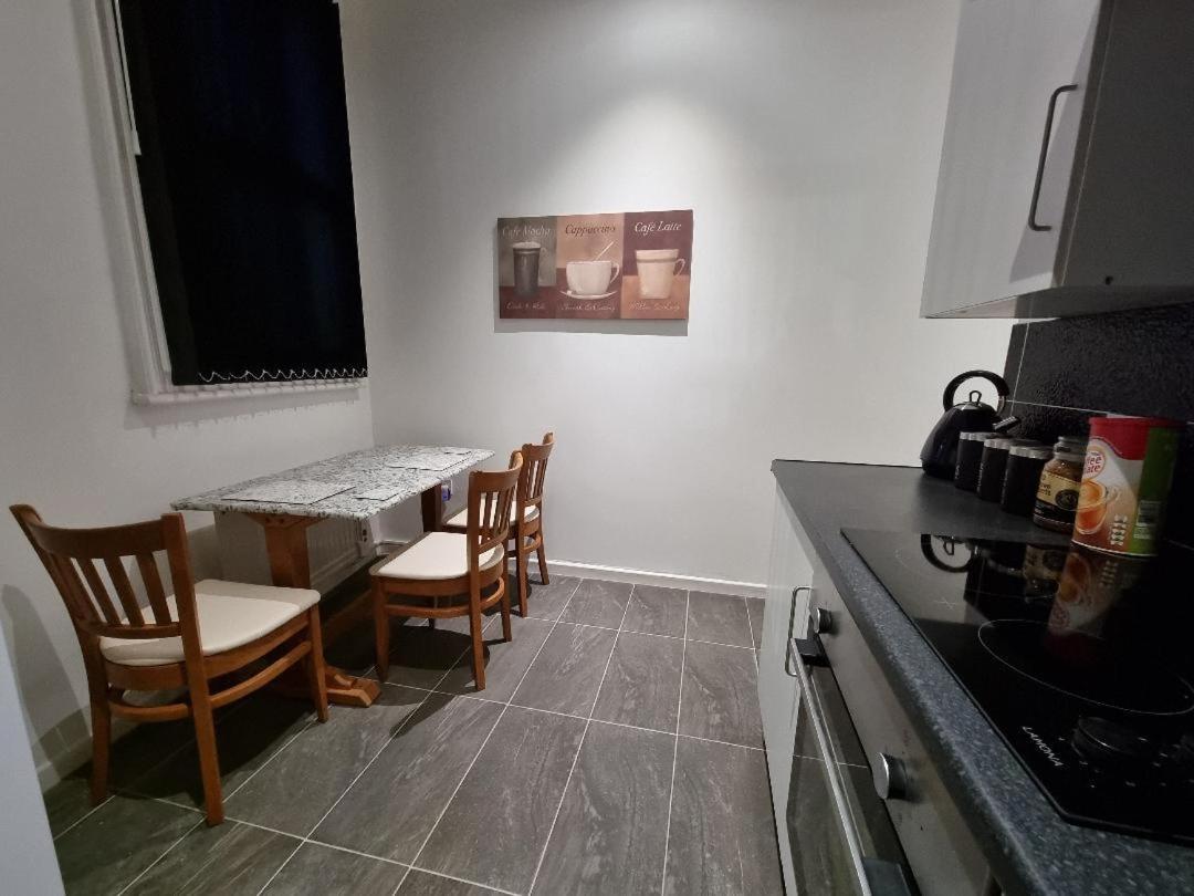 Portside Guest house *