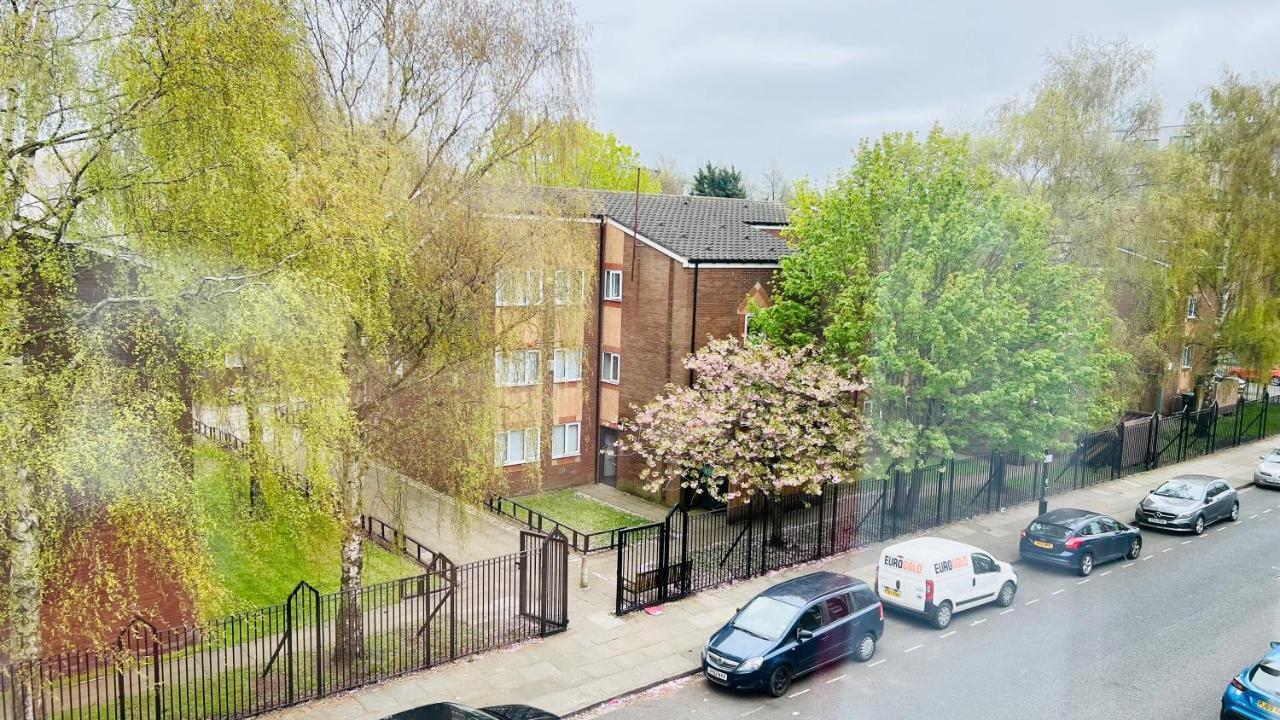 Centre Flat, Free Parking, Period