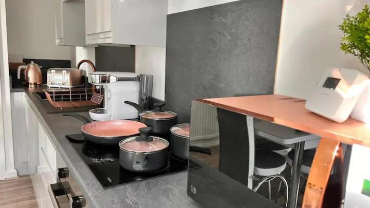 Apartment Monthly *