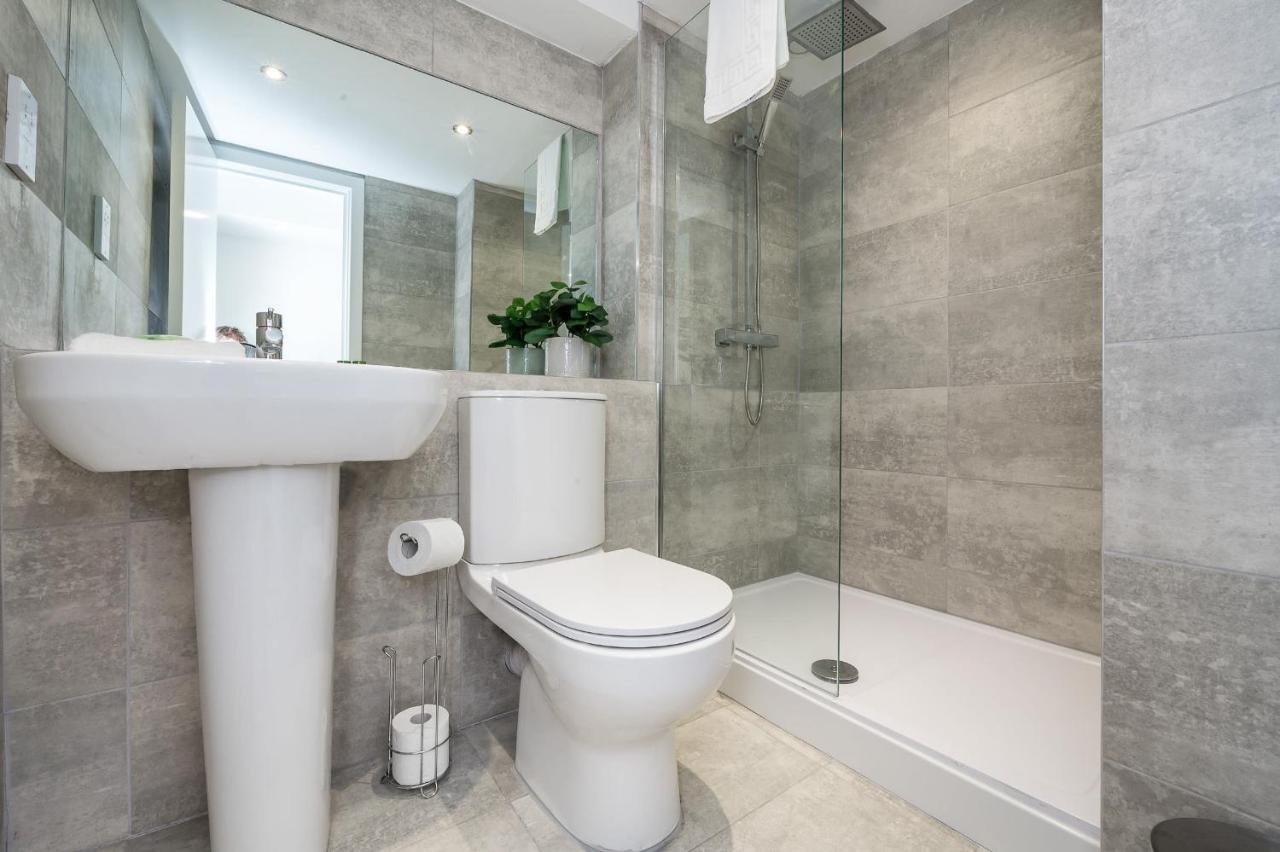 Host & - The Cavern Quarter Apartment