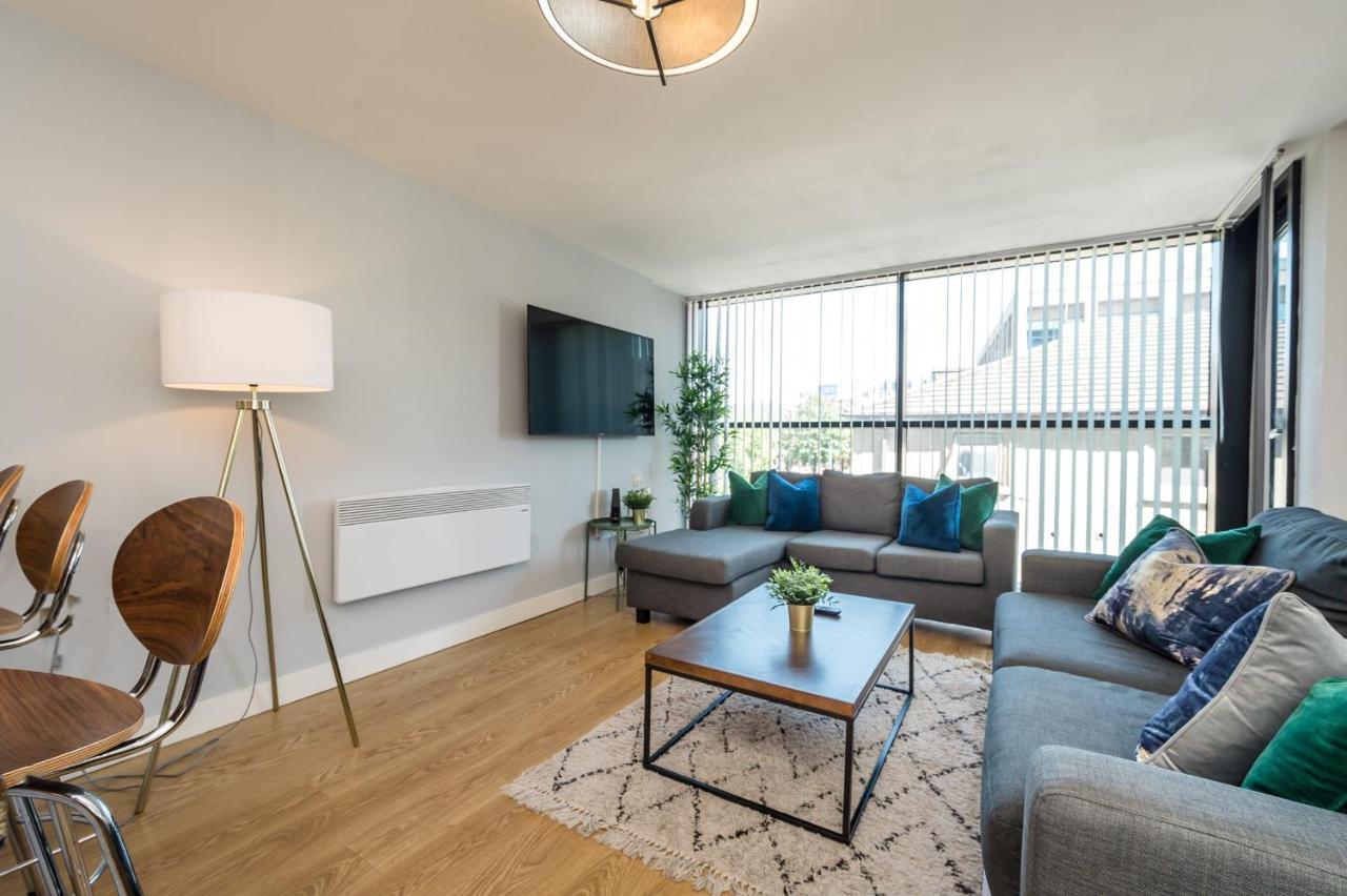 Apartment Host & - Balcony Liverpool
