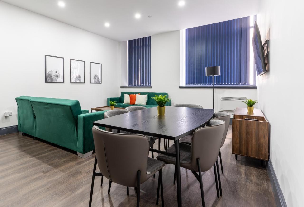 Water Street By Ustay Apartment