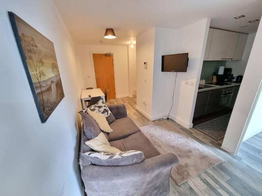 Apartment Ref: 902 Desired Location Liverpool
