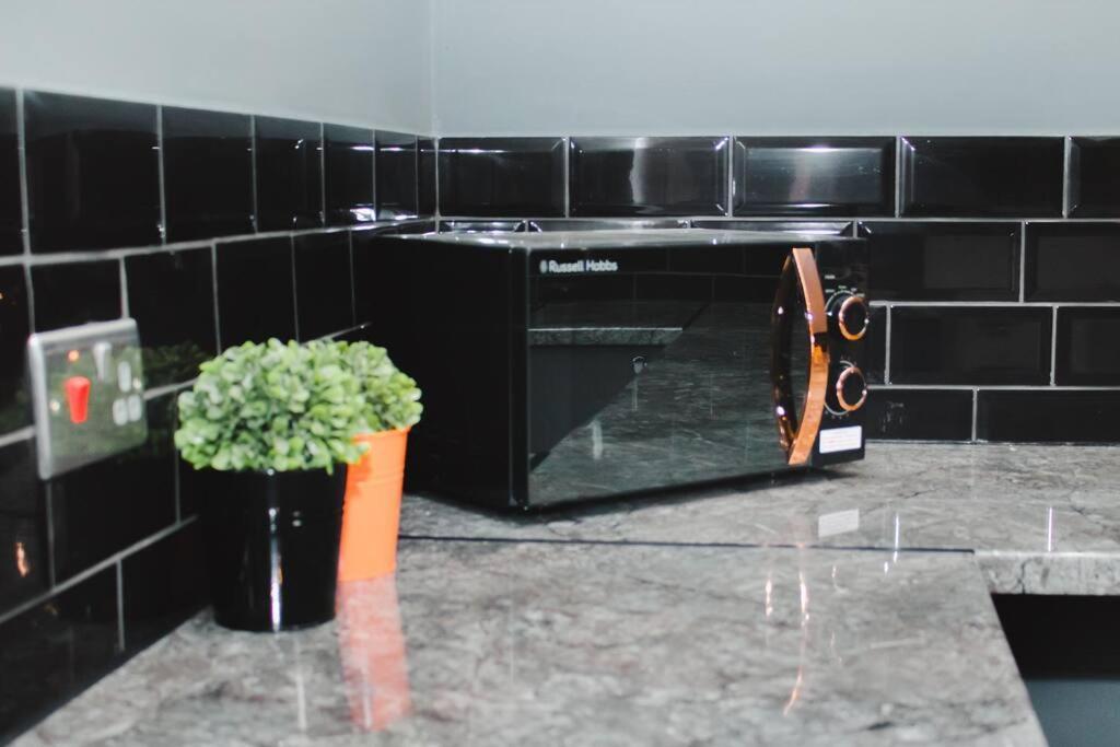 Apartment All-inclusive Living: Modern Studio *