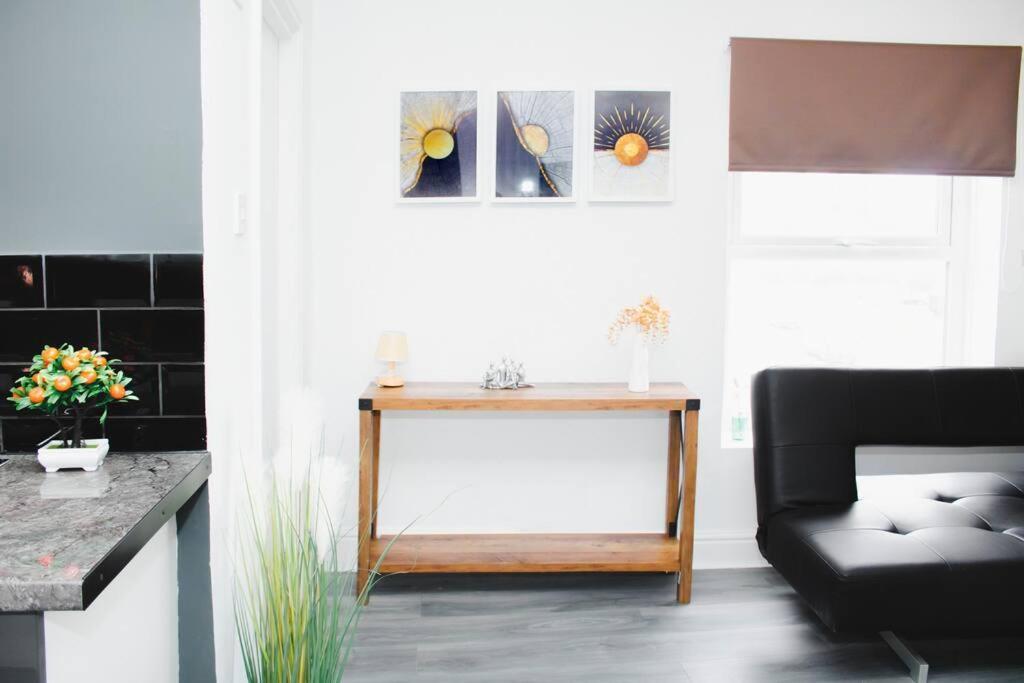 Apartment All-inclusive Living: Modern Studio *