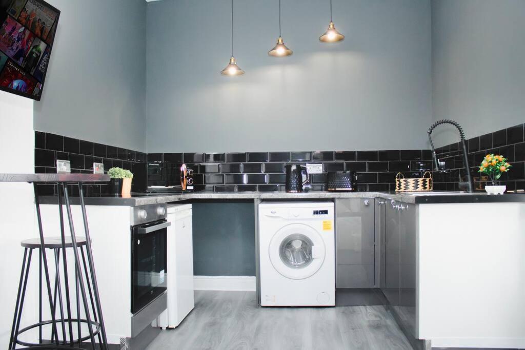 All-inclusive Living: Modern Studio *