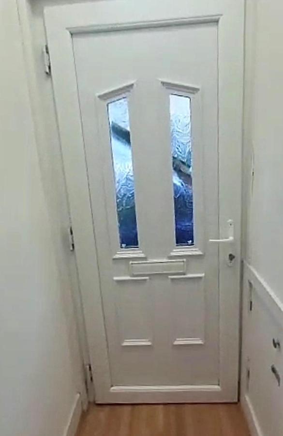 4 Double Bed En-suite Bathroom House Guest house *