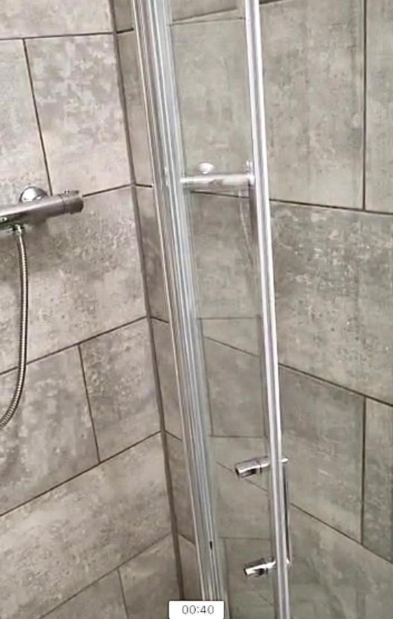 4 Double Bed En-suite Bathroom House * Liverpool