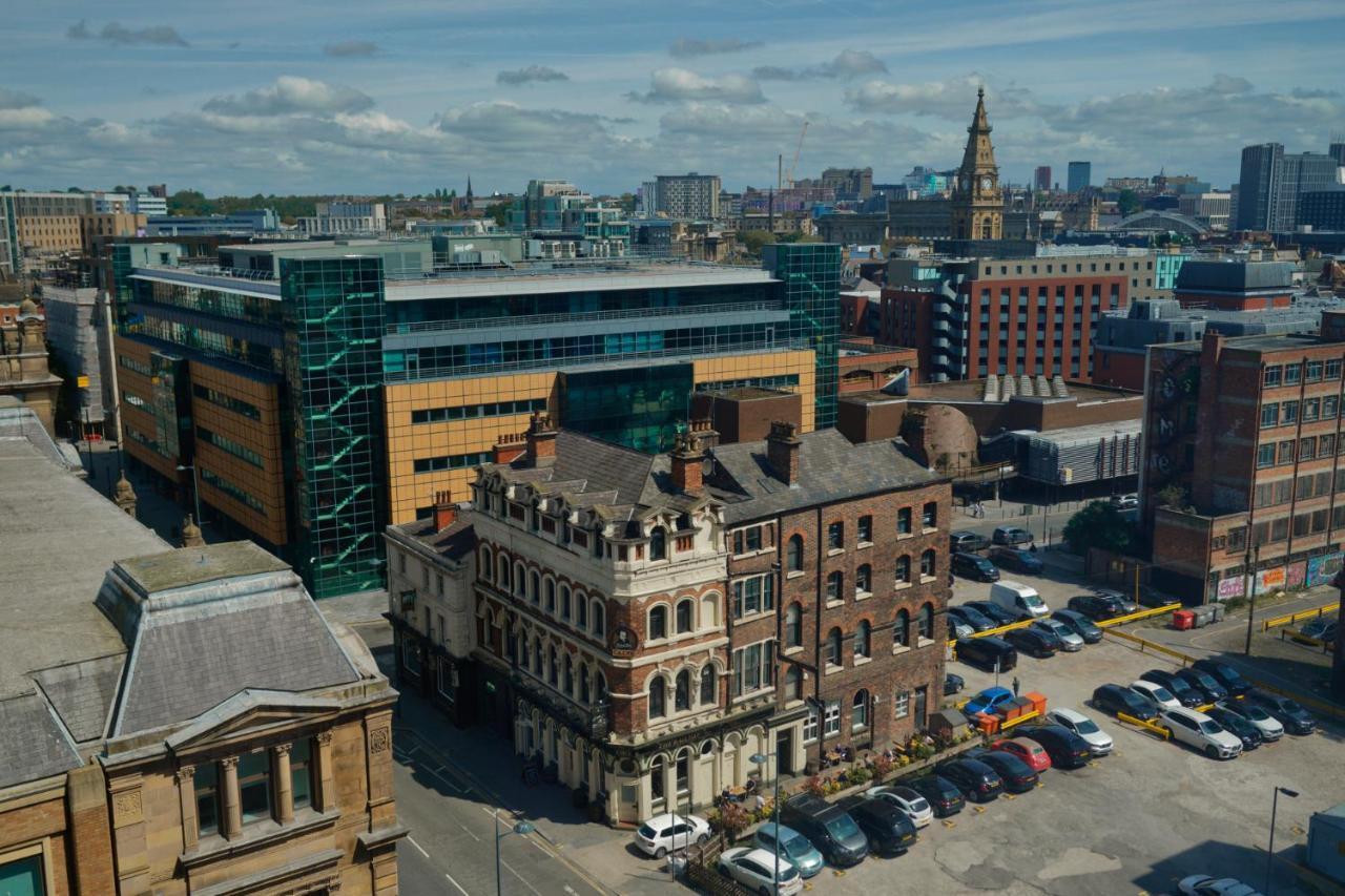 Apartment Sidemerseylivings - Central, Bright, And Convenient 2-bedroom With Parking *