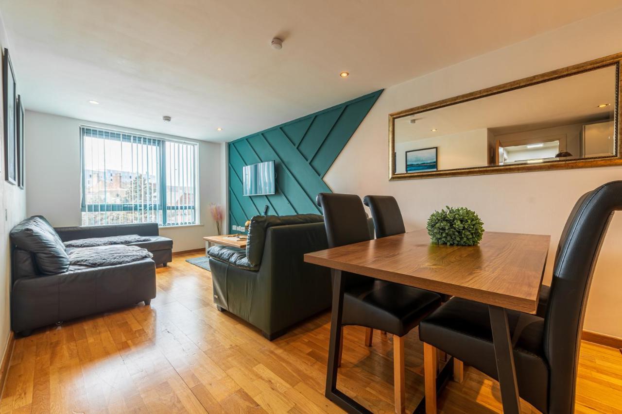 Sidemersey Livings- Convenient And 2-bedroom Haven In L1 *