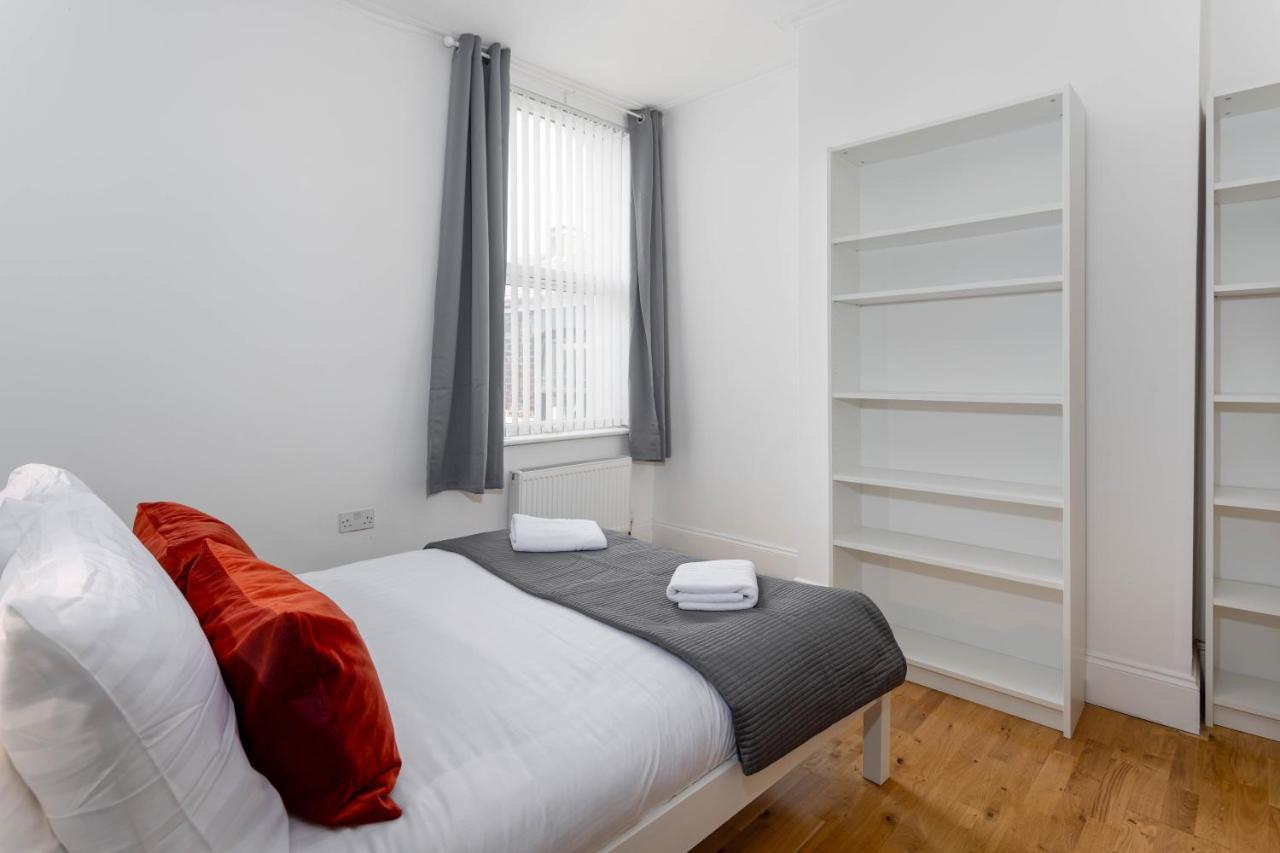 Holiday home Air Host & - Rockfield House - Sleeps 8 Liverpool