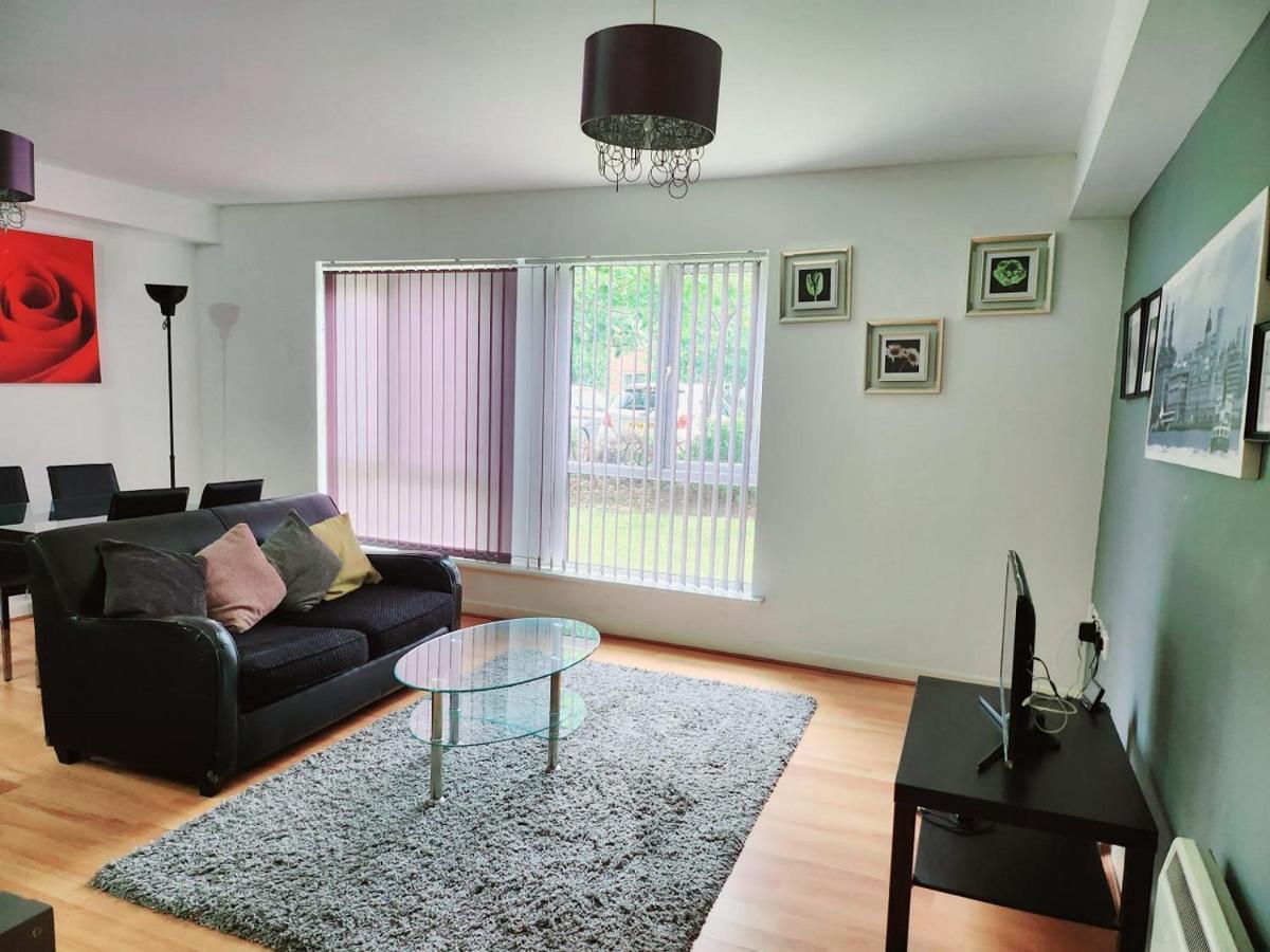 Flat Near Centre Apartment