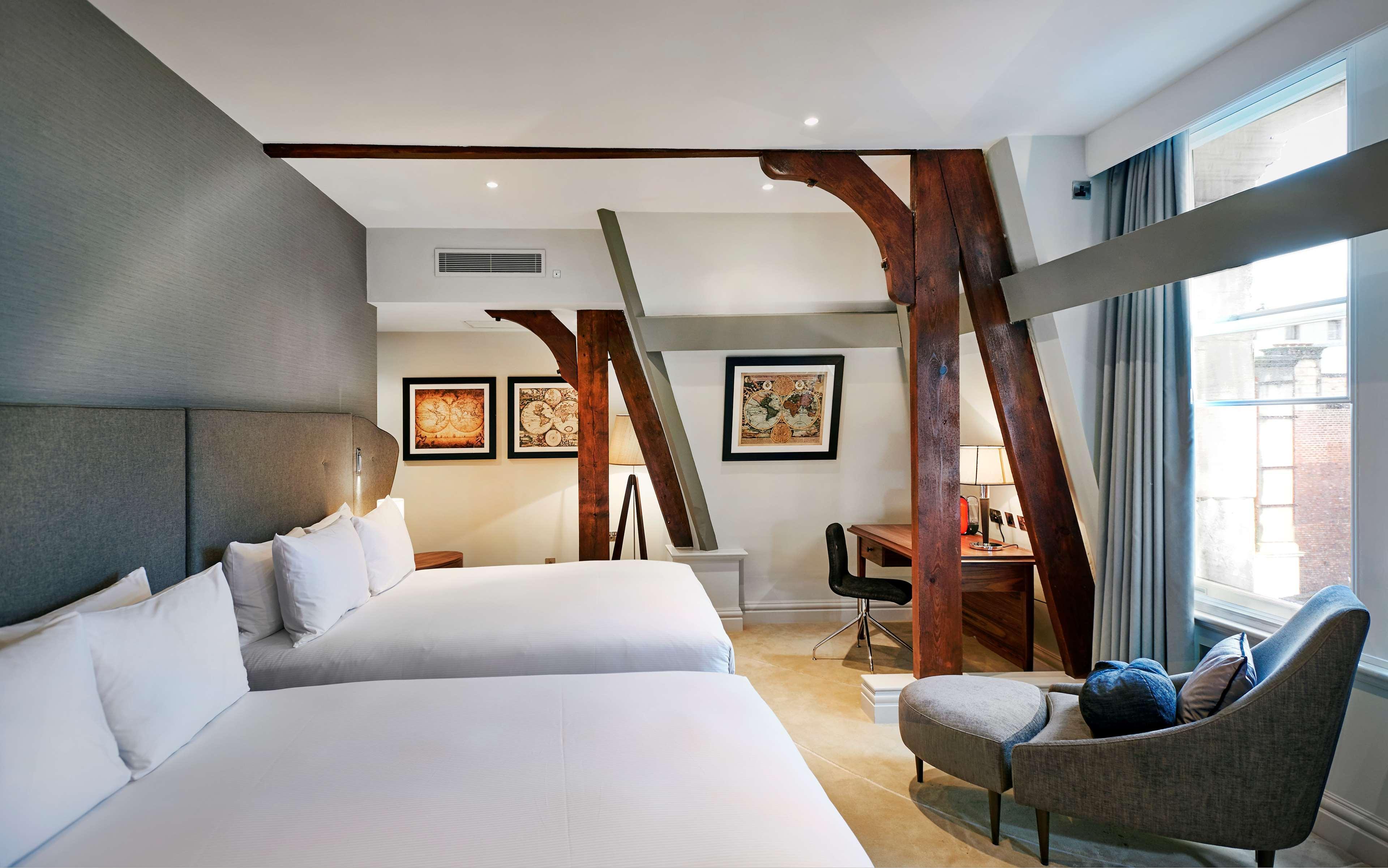 Doubletree By Hilton & Hotel