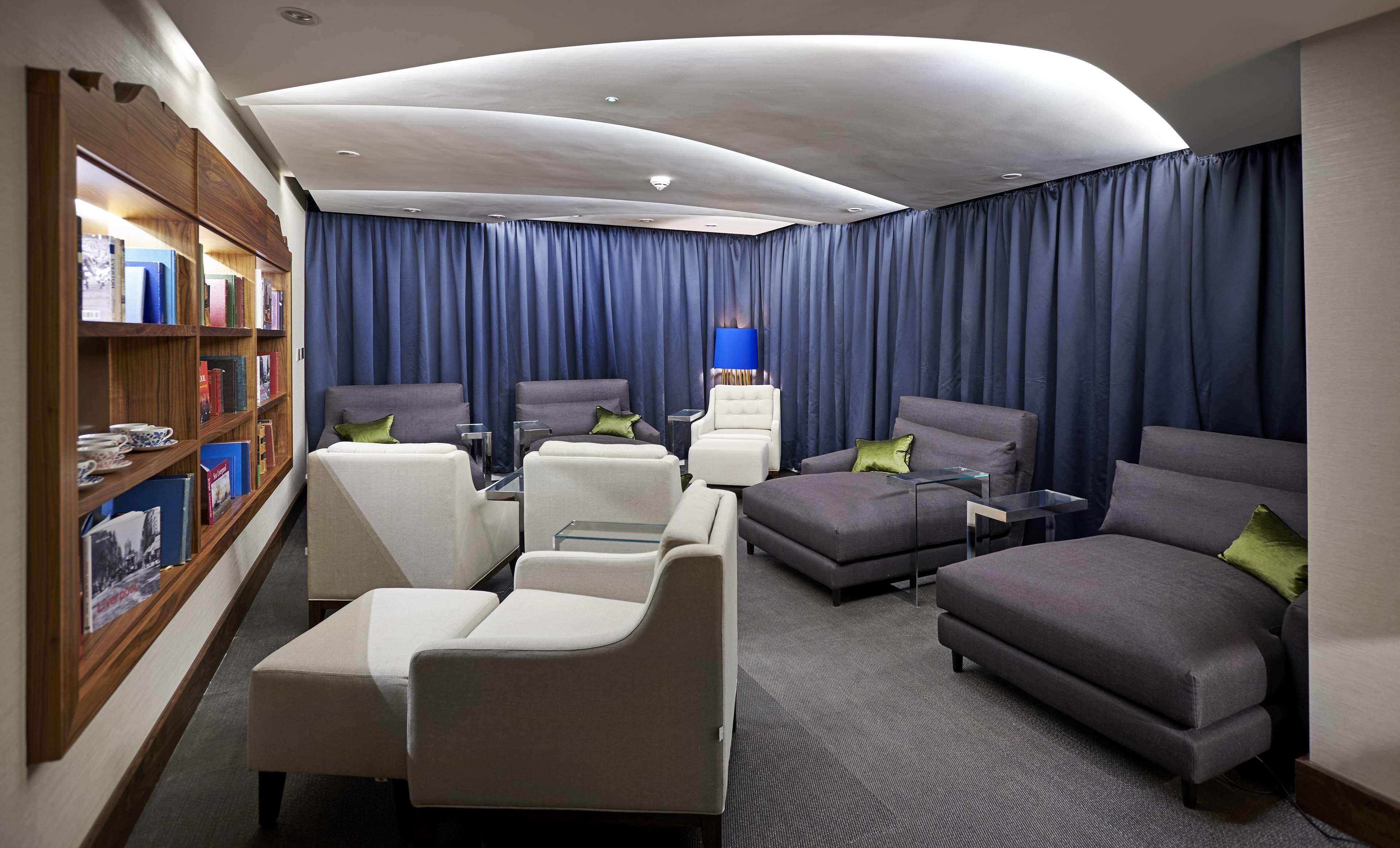 Doubletree By Hilton &