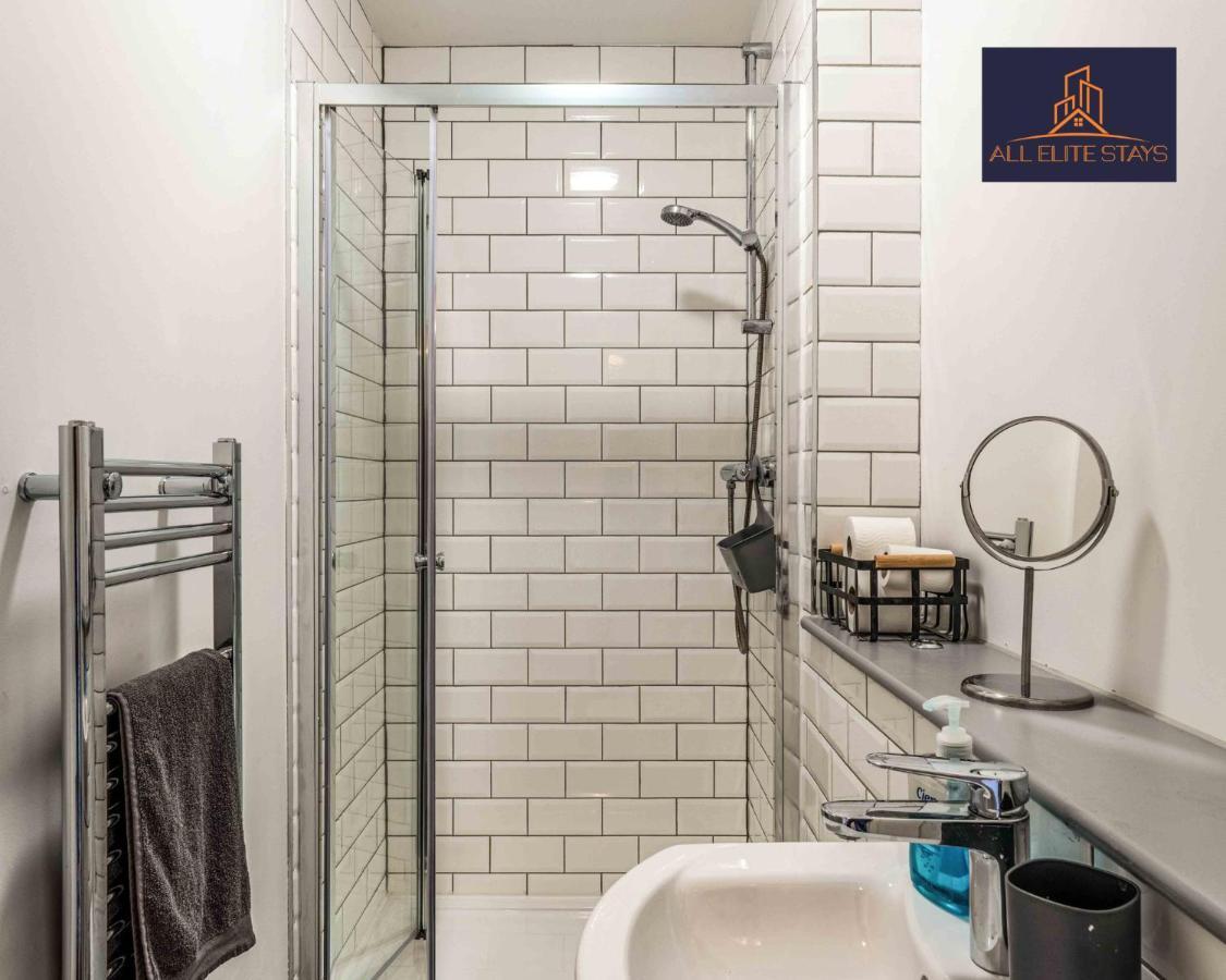 Swan House: Cozy Centre With Free Parking Apartment Liverpool