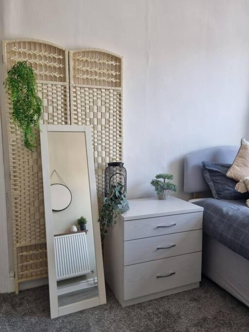Apartment From - Entire *