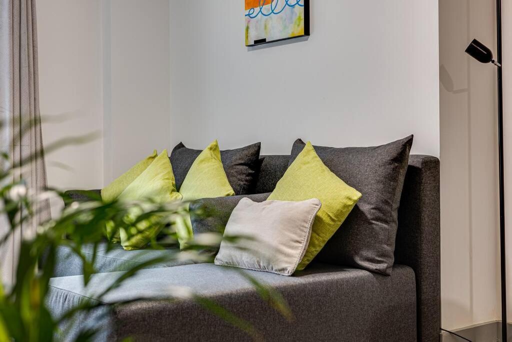 Apartment Modern & Centrally Located