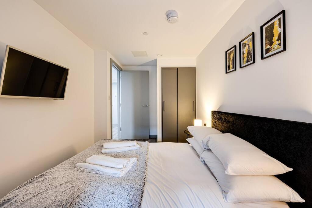 Modern & Centrally Located Apartment
