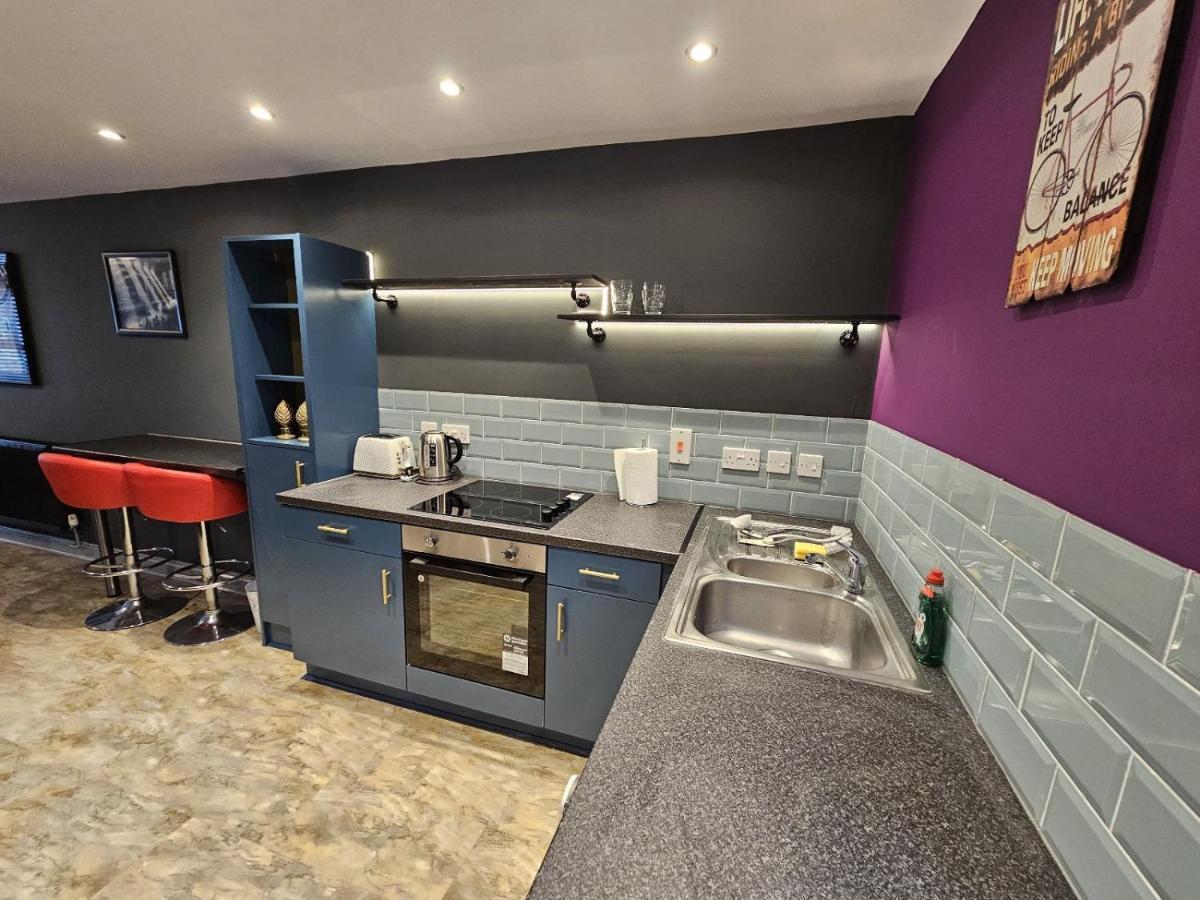 Apartment Centre Sleeps 4, Free Parking