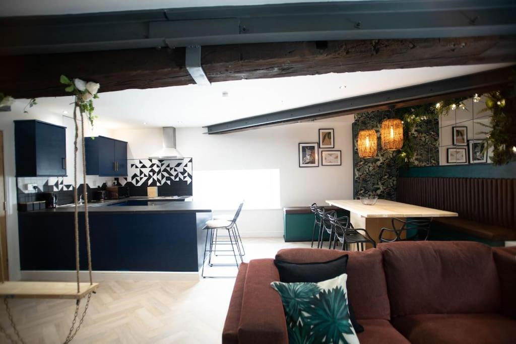 Penthouse In Lvpl-sleeps 6 * Liverpool