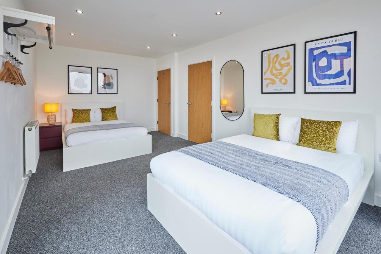 Host & - The Knight Street Penthouses Apartment