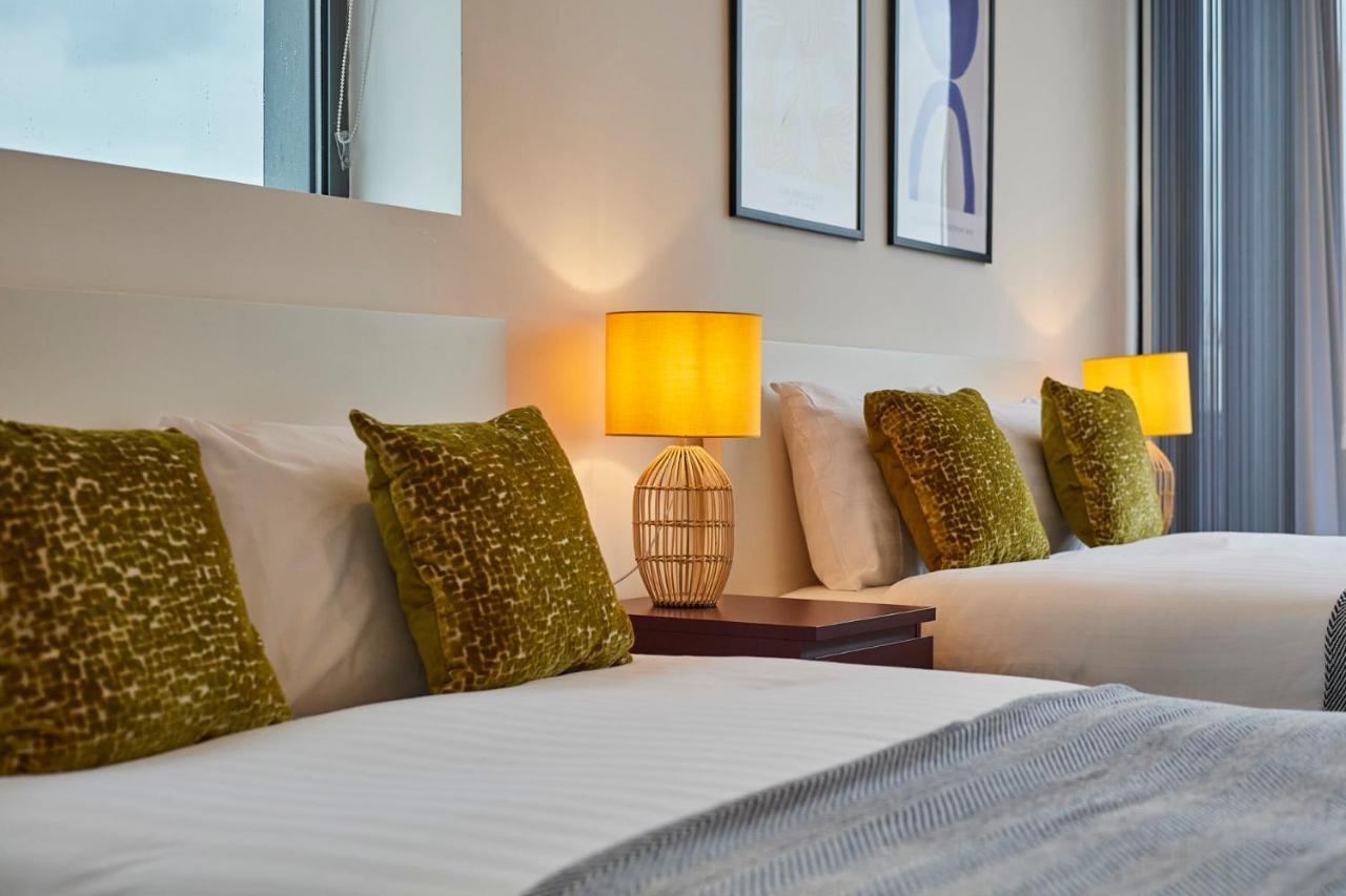 Host & - The Knight Street Penthouses *