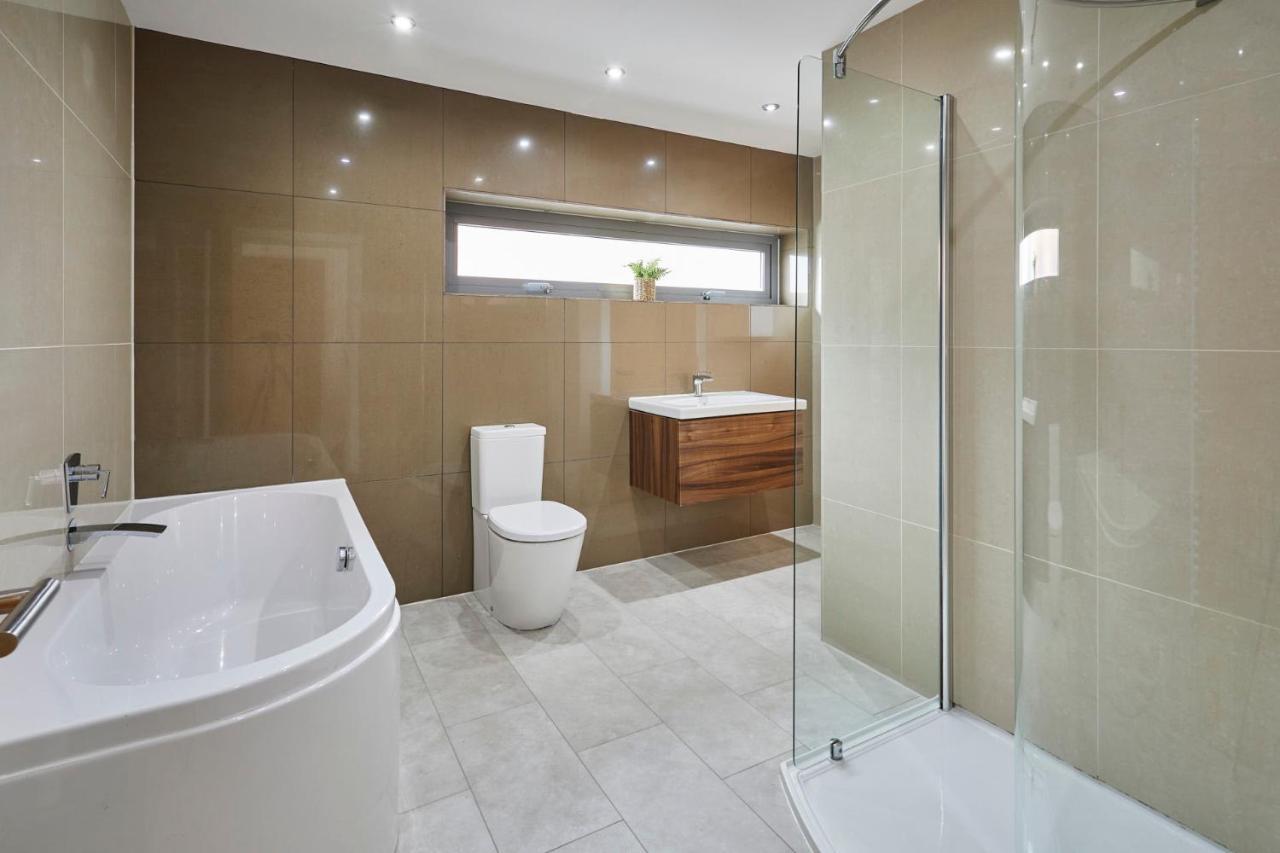 Host & - The Knight Street Penthouses Apartment *