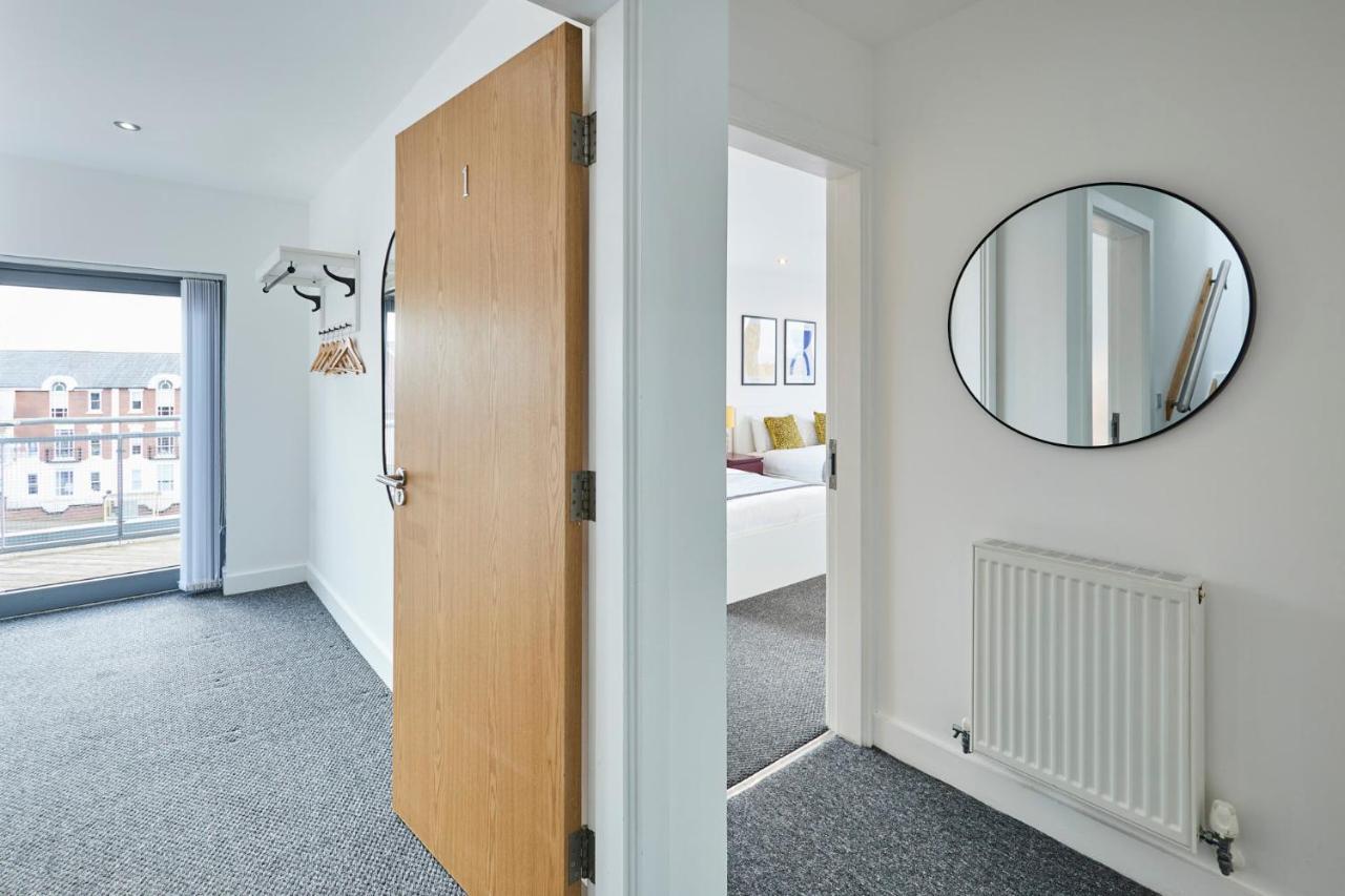 Host & - The Knight Street Penthouses *