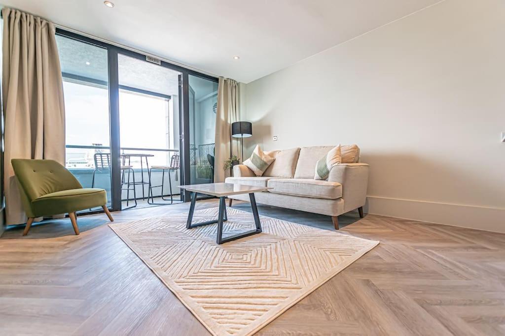 Apartment Luxurious 1 Bed - River View *