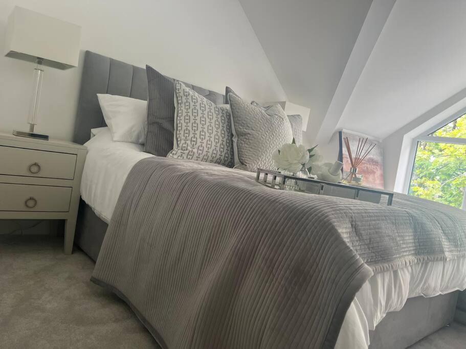Apartment 2 Bedroomed By Sefton Park And Spire Hospital *