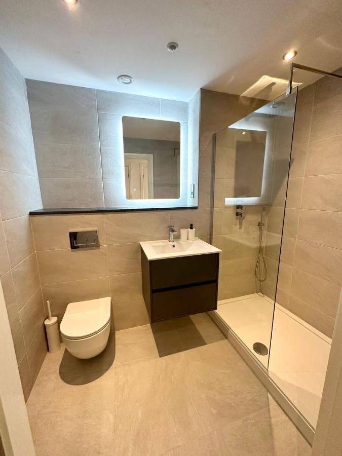 2 Bedroomed By Sefton Park And Spire Hospital * Liverpool