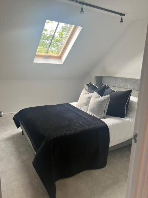 2 Bedroomed By Sefton Park And Spire Hospital Apartment