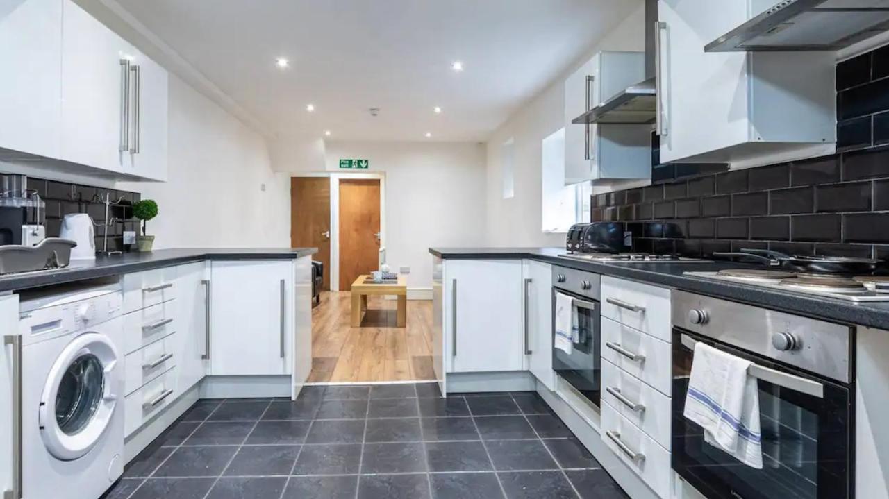Kelvin Grove By Ustay Holiday home *