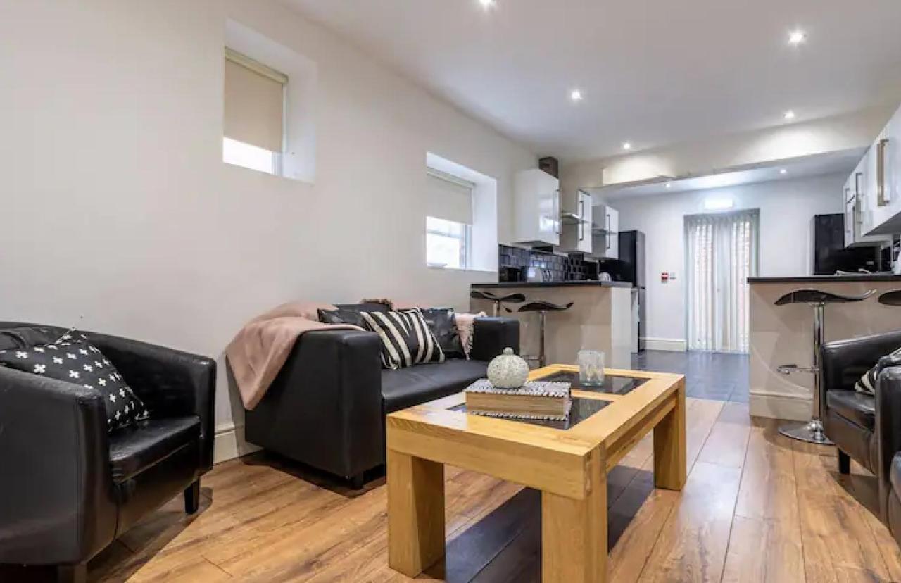 Kelvin Grove By Ustay *