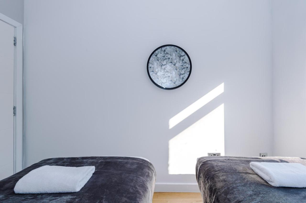 Apartment Stylish Located In The Centre Of
