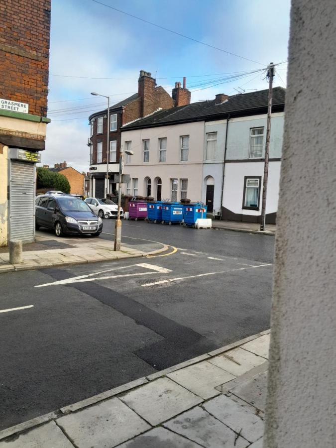 Robs Place, *