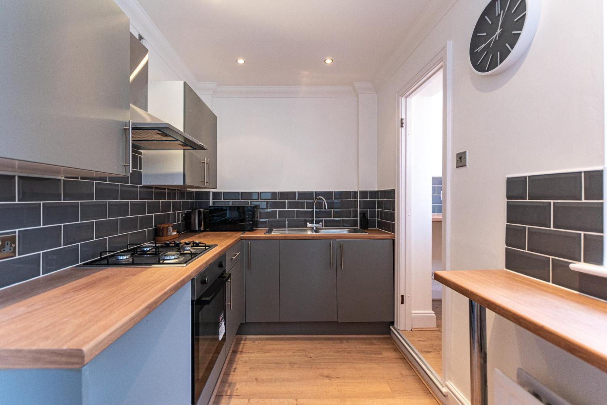 Stylish 1-bed Flat In By 53 Degrees Property, Ideal For Business & Long-term Stays! * Liverpool