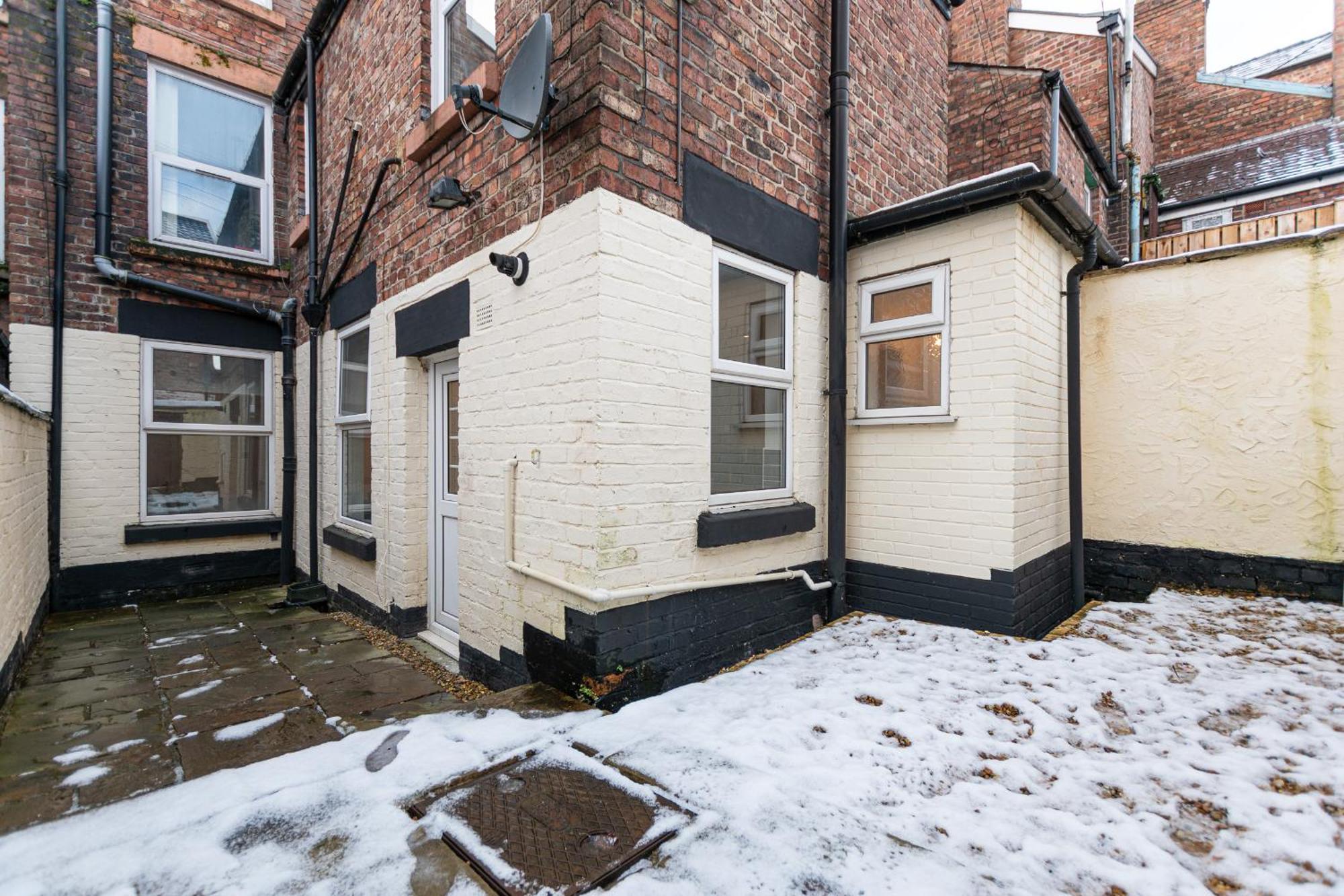 Apartment Stylish 1-bed Flat In By 53 Degrees Property, Ideal For Business & Long-term Stays!