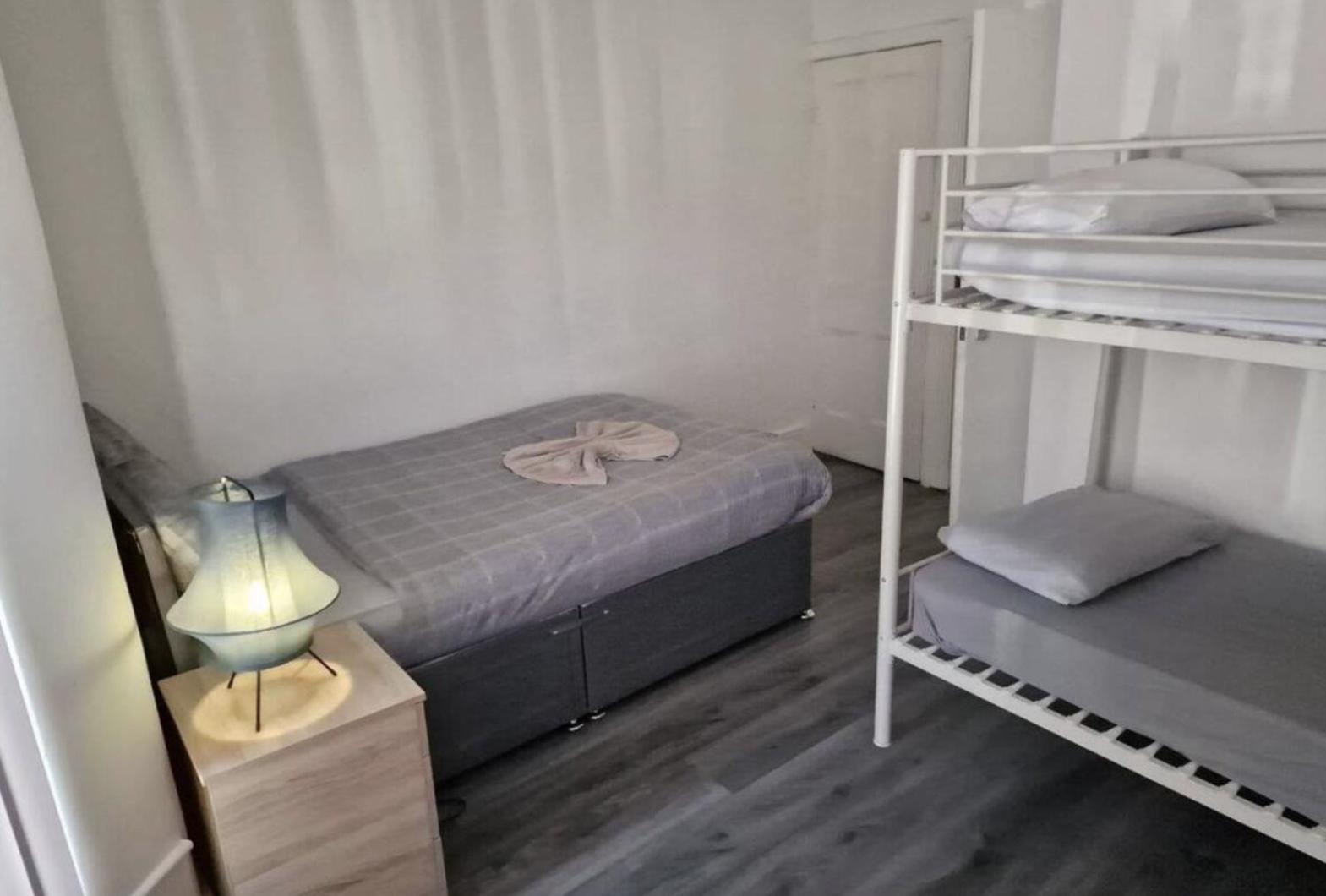 Apartment Bright 4br Home, Perfect For Groups