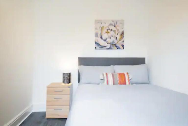 Bright 4br Home, Perfect For Groups Apartment