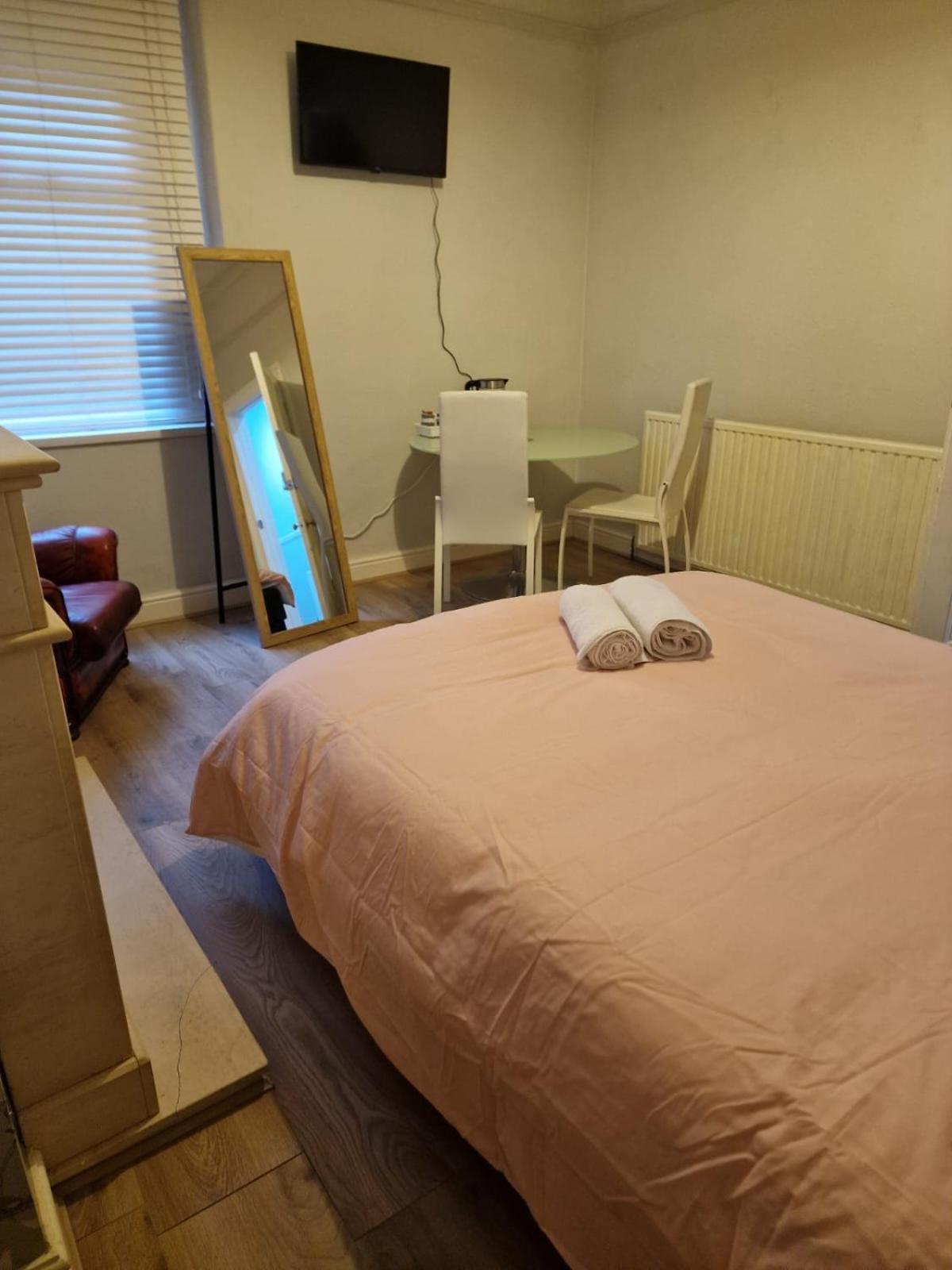 Guest house Arklesfcliverpool *