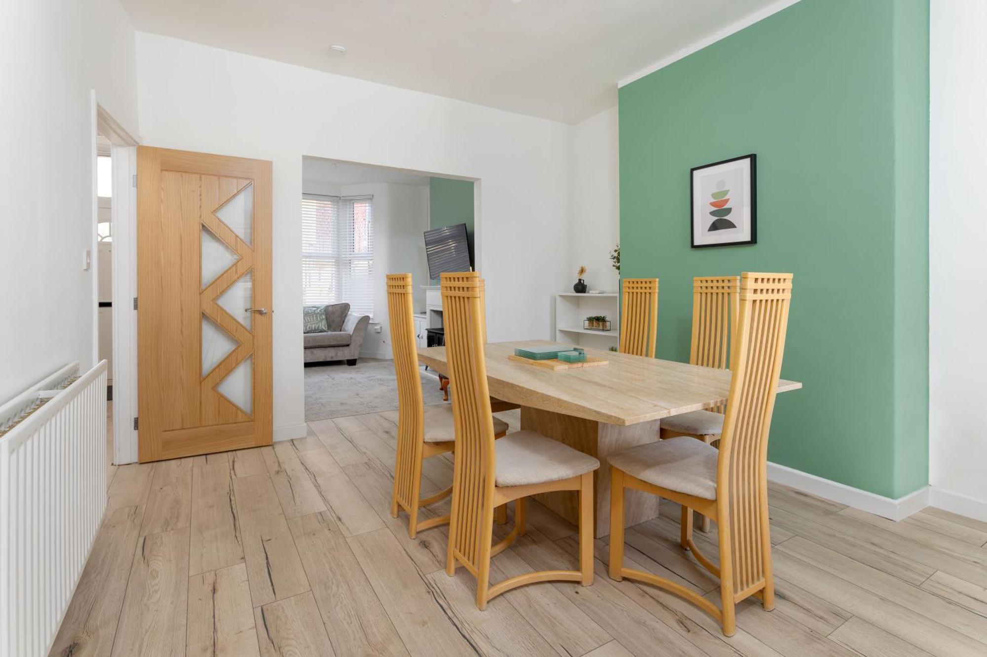 St Davids House - Air Host & - 4 Bedrooms Holiday home Liverpool
