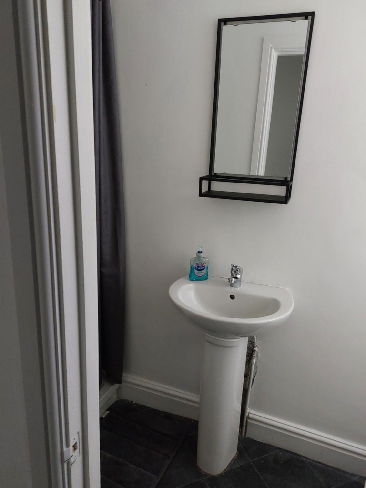 Anfield Guest house Liverpool