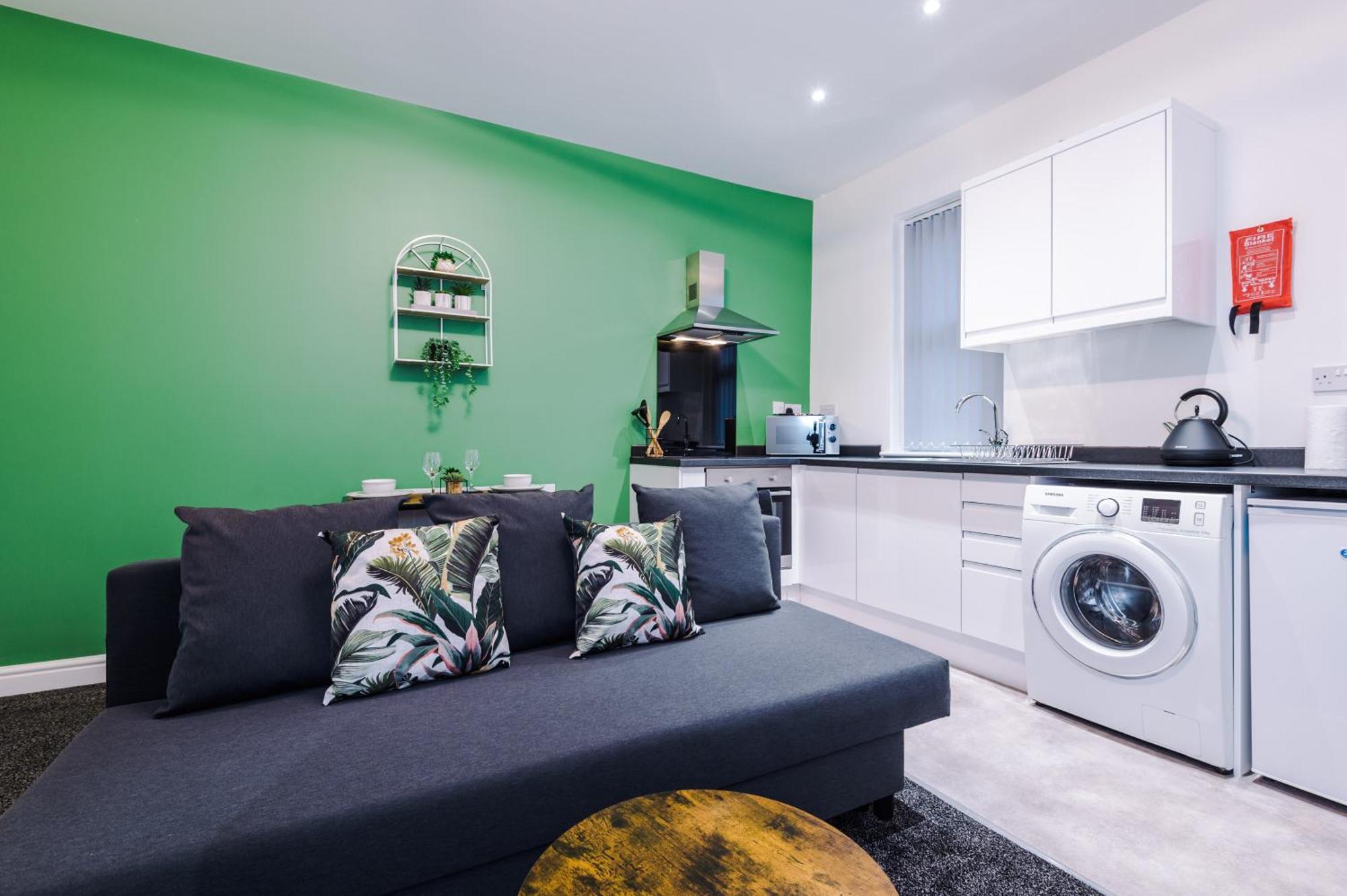 Charming - Rocky Ln Chambers Flat 3 Apartment