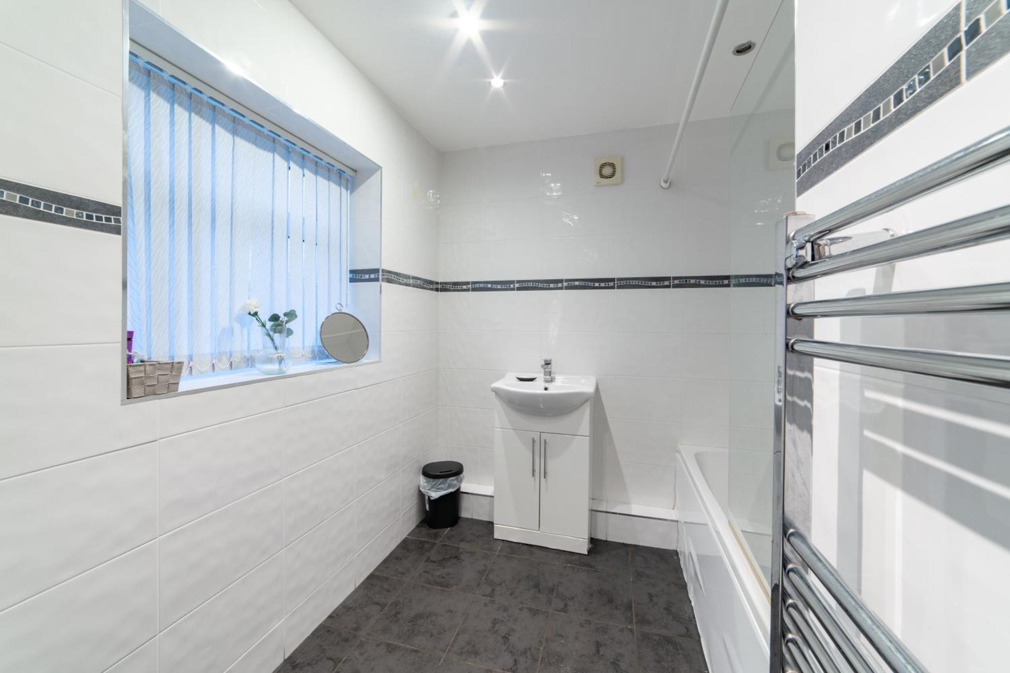 Cozy In Shared Near Anfield Stadium With Parking And Wifi Homestay Liverpool