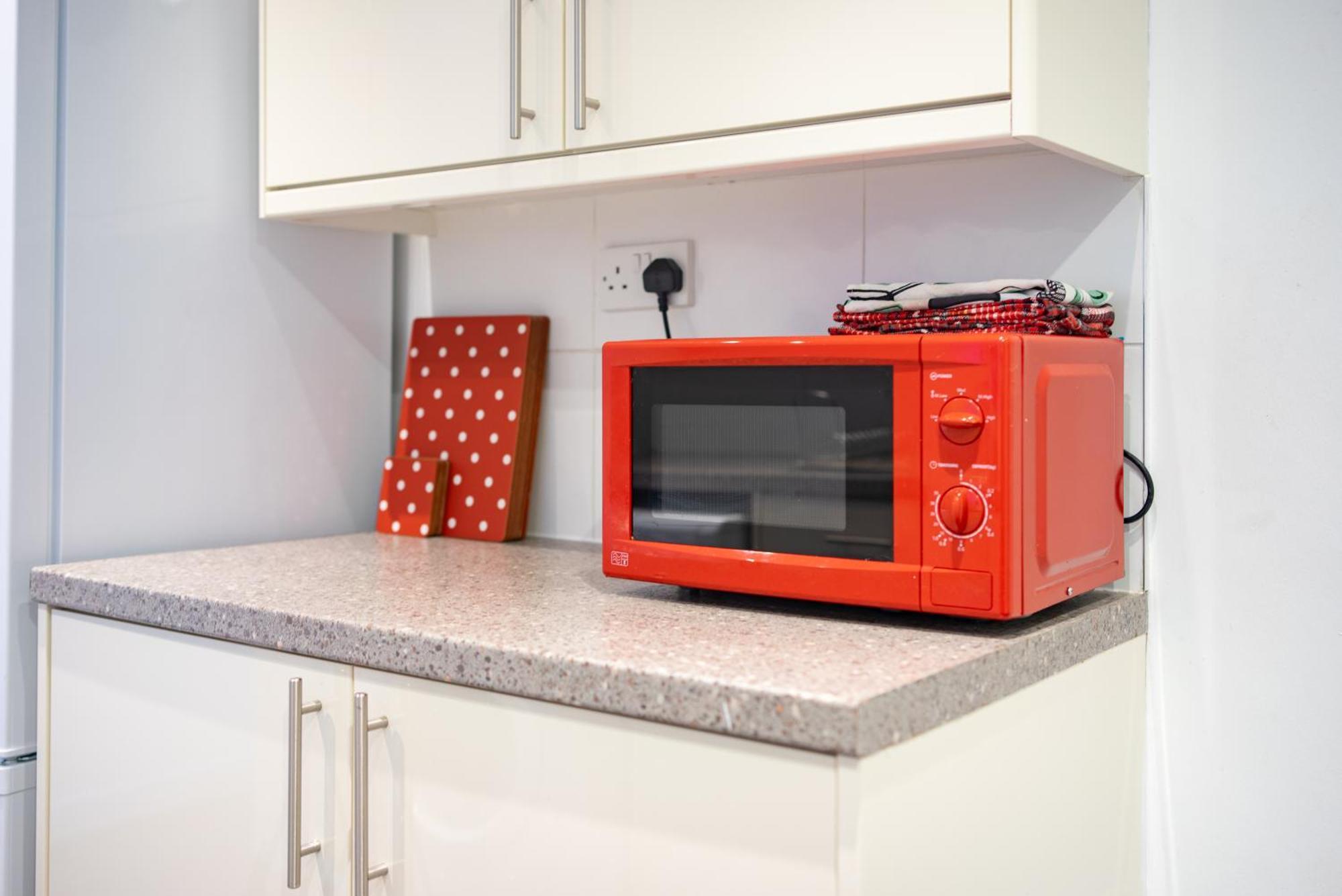 Cozy In Shared Near Anfield Stadium With Parking And Wifi Homestay *