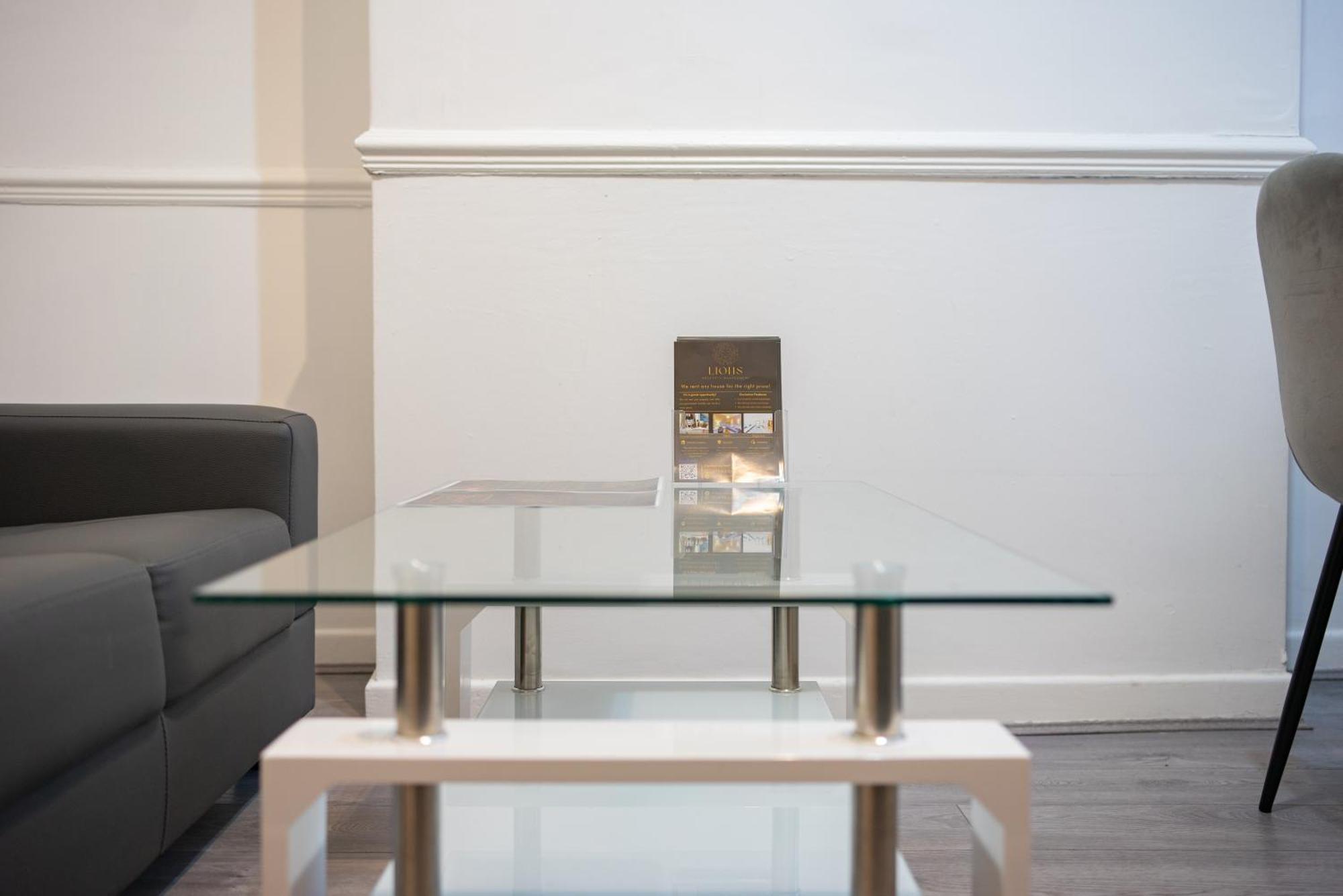 Cozy In Shared Near Anfield Stadium With Parking And Wifi Homestay *