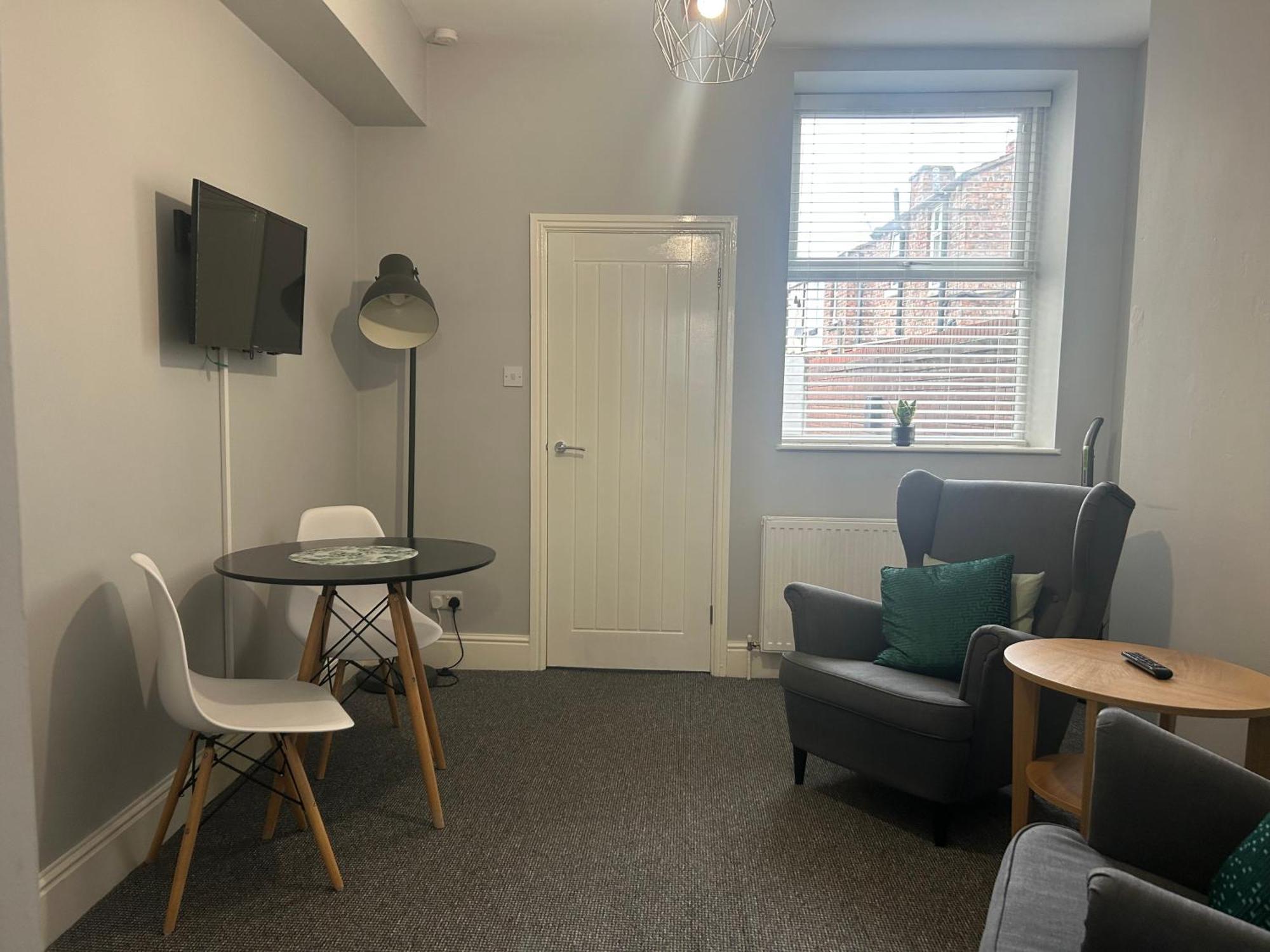 Apartment Sheil Road - Be My Guest