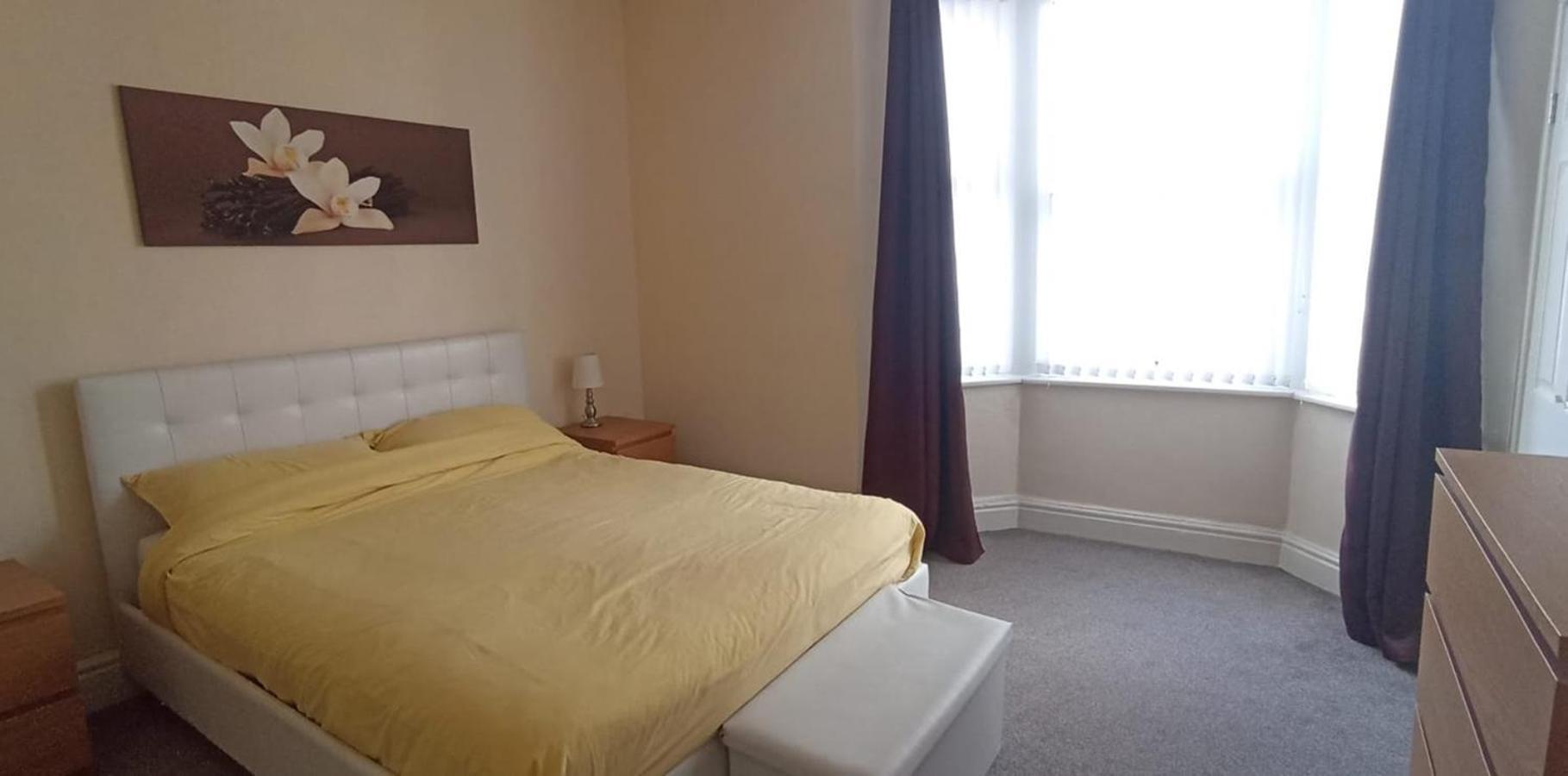 Apartment From Near Lfc, Efc & Train Station